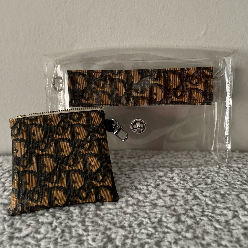 Small stadium bag (strap not included) with pouch